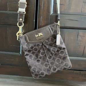🎉❤️‍🔥 Classic Coach Cross-body Purse- like new